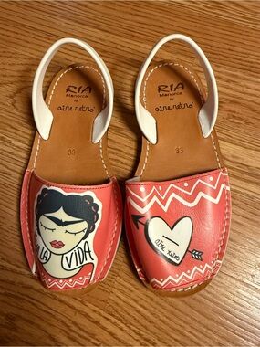 RIA Menorca Kids Coral FRIDA KAHLO Leather Sandals